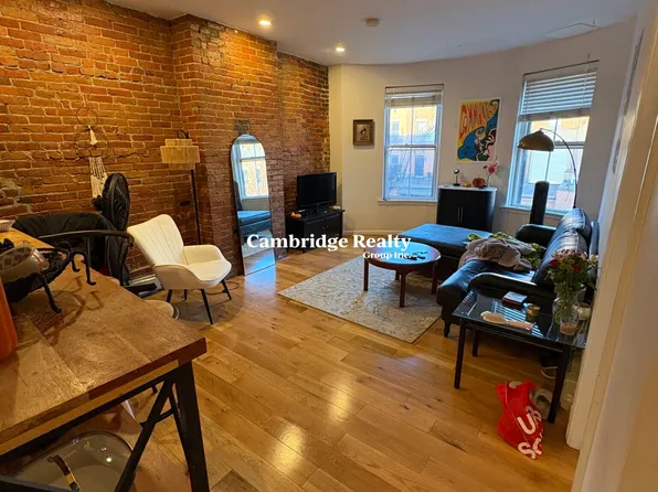 204 Northampton St #3T, Boston, MA 02118