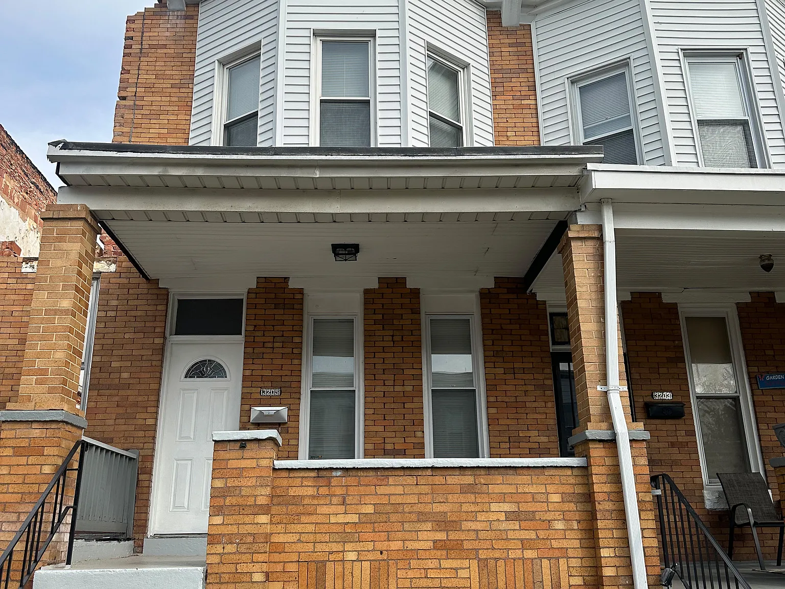 2 bed, 1.5 bath, $1,600 — Photo 1