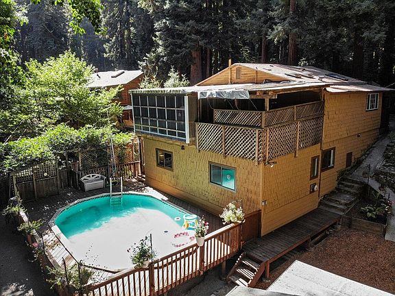 3rd image of 124 Crescent Dr