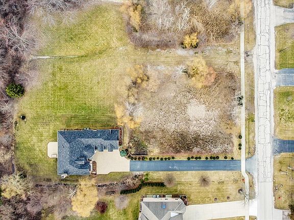 2nd image of 6540 Bentley Ave