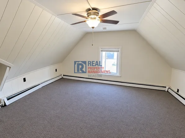 517 Maple St #1, White River Junction, VT 05001