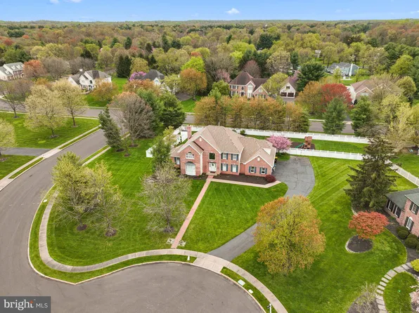 1015 Farmal Ct, Yardley, PA 19067