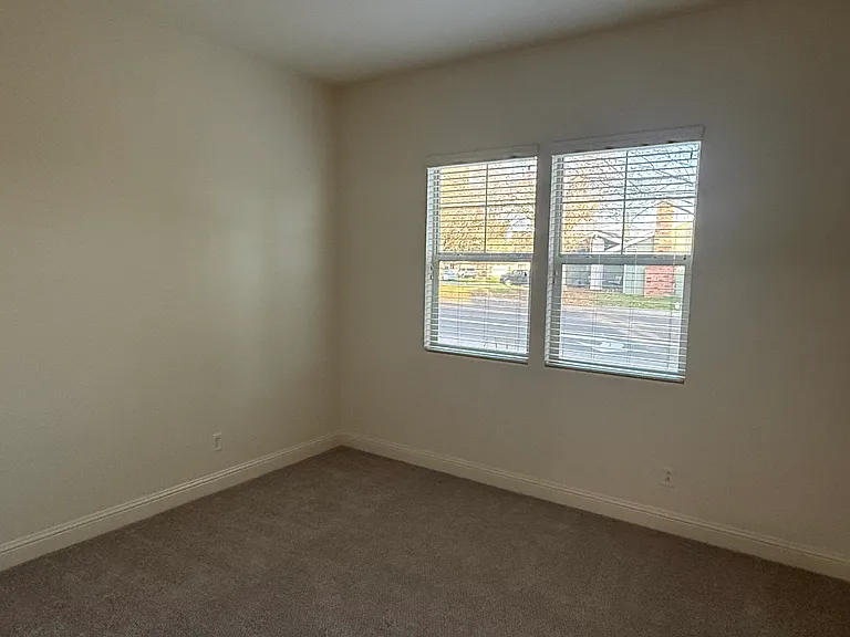 4711 Rustic Rd — Photo 9