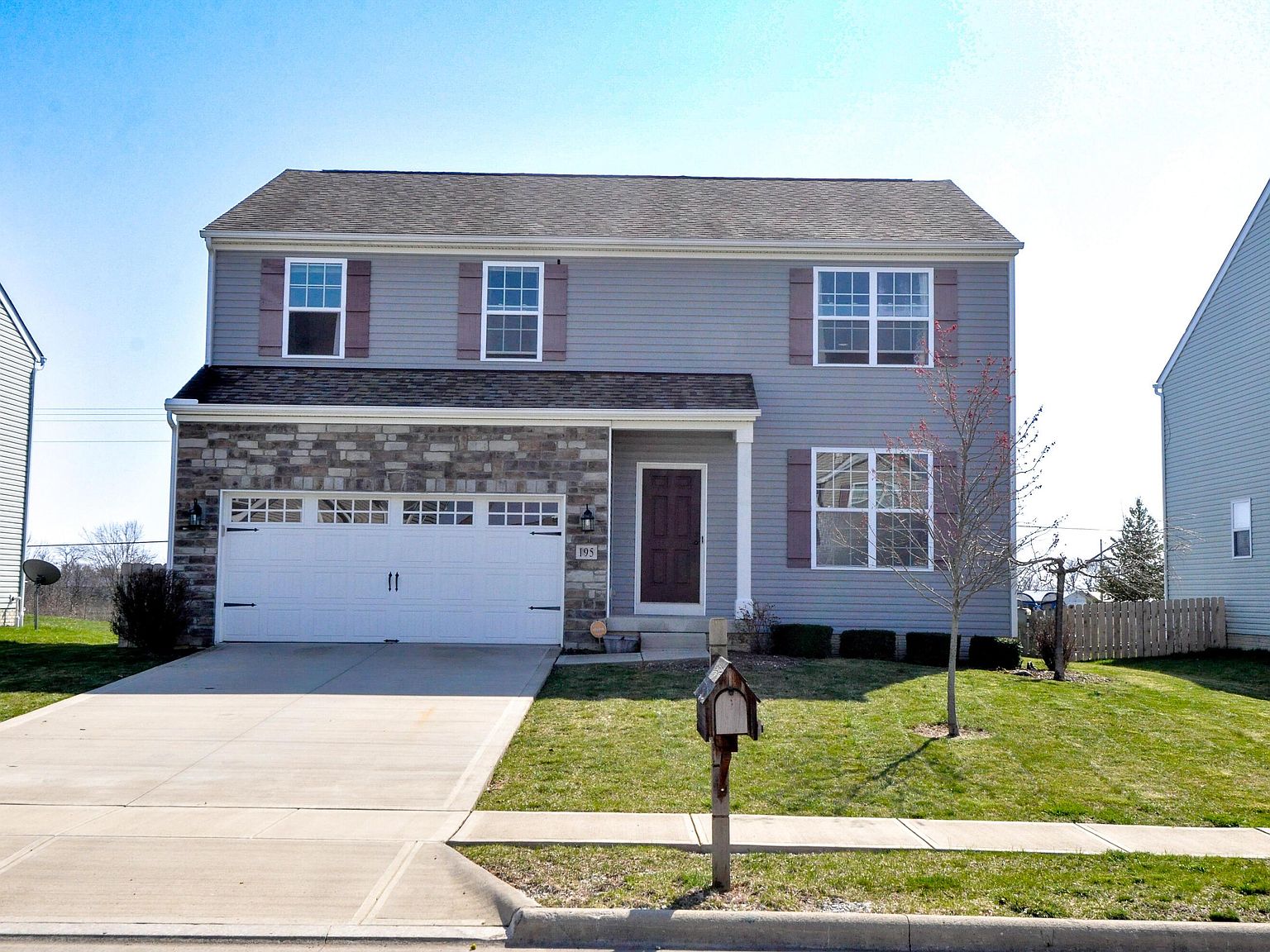 195 Honey Locust Ln, Commercial Point, OH 43116 Zillow