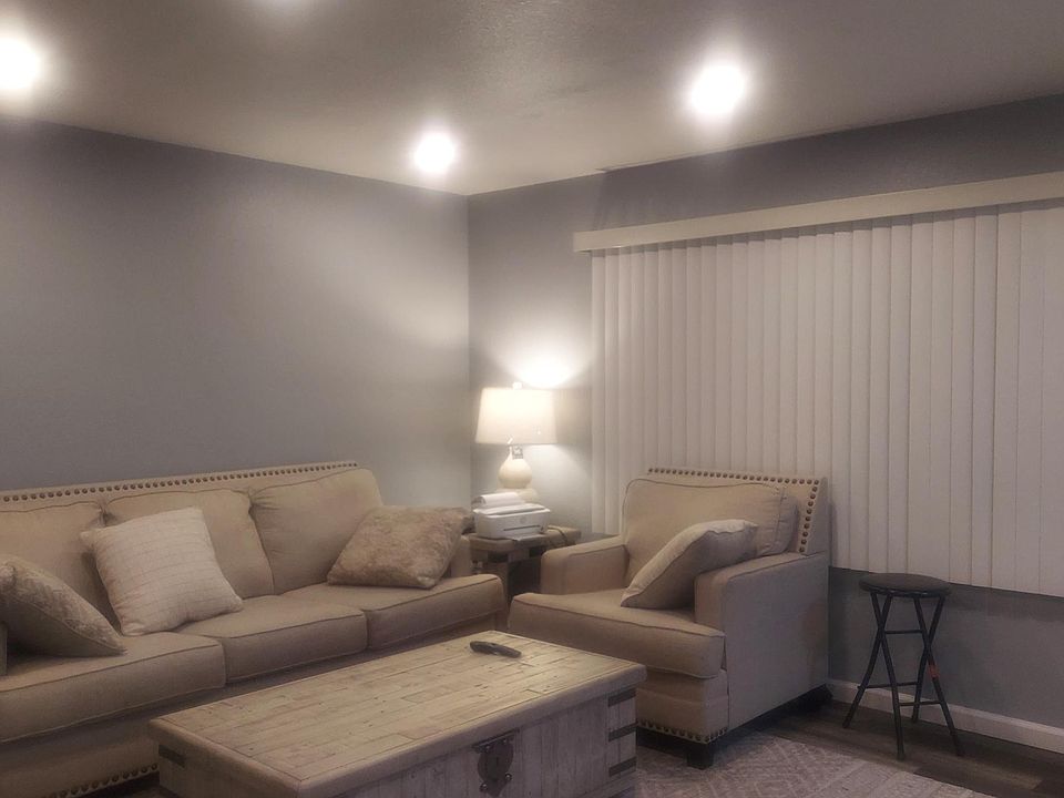 2nd image of 9154 E Nassau Ave