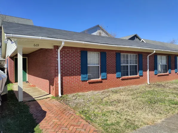 669 Center Pl #669, Auburn, AL 36830