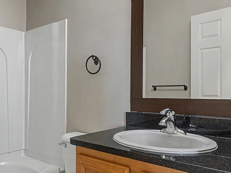 43018 Burlington Dr — Photo 34