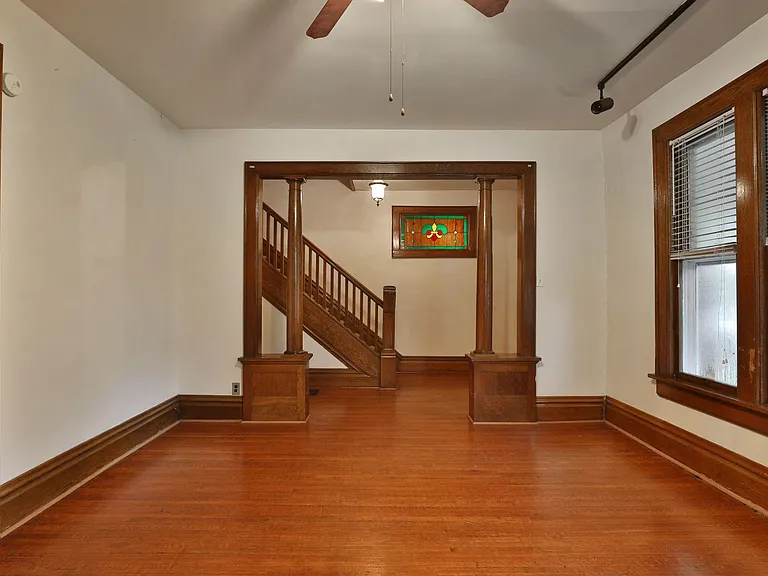 2403 Summit St — Photo 14