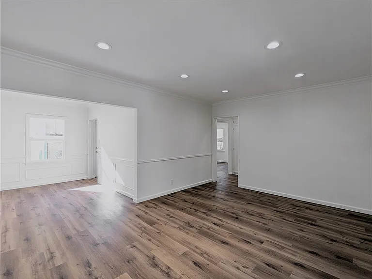 10931 Whipple St — Photo 8