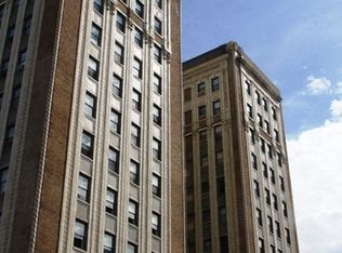 Sheridan Plaza - 4607 N Sheridan Rd, Chicago, IL 60640
