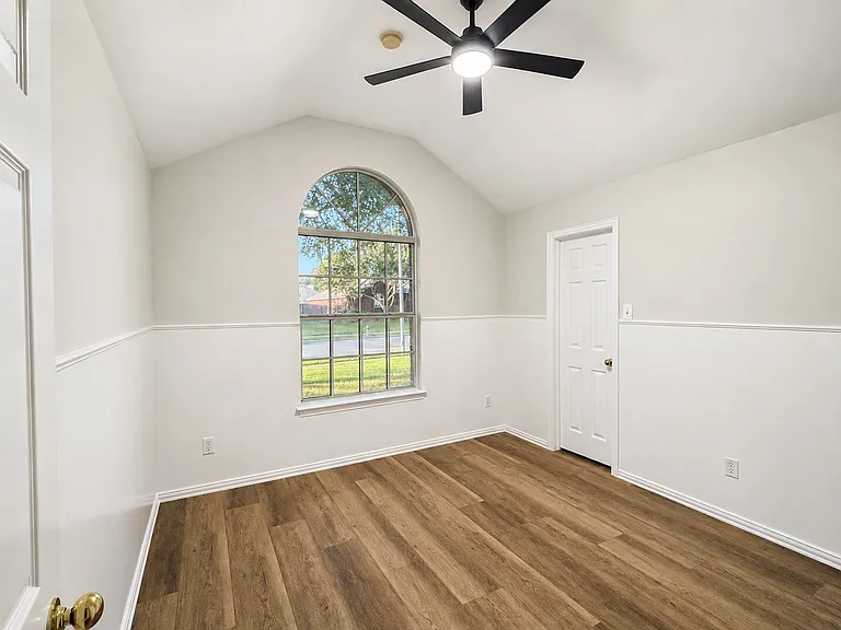 1816 Caddo Lake Dr — Photo 16
