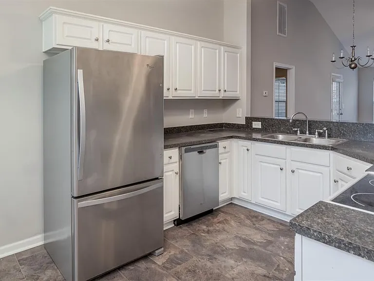 129 Crickhollow Cir — Photo 21