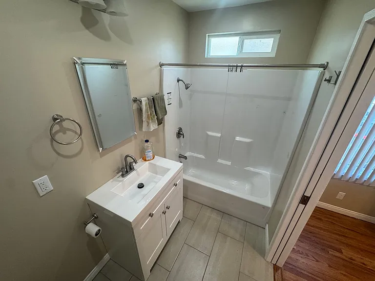7333 Camellia Ave — Photo 21