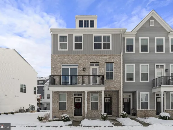 917 Anvil Ct, Phoenixville, PA 19460