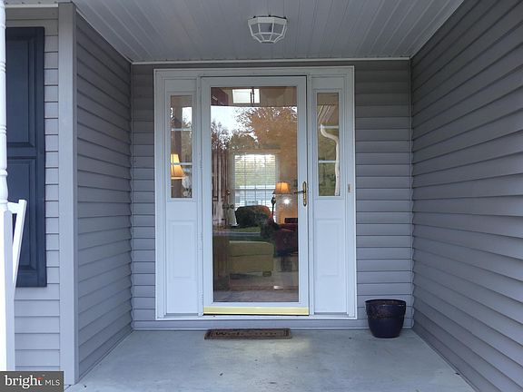4th image of 30856 Buttonwood Dr