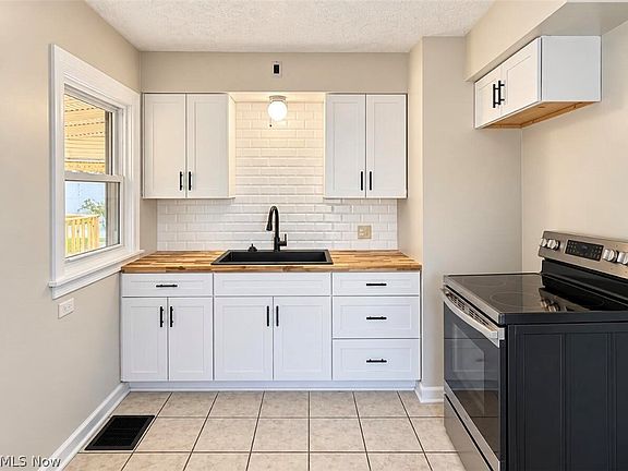 4th image of 4964 15th St SW