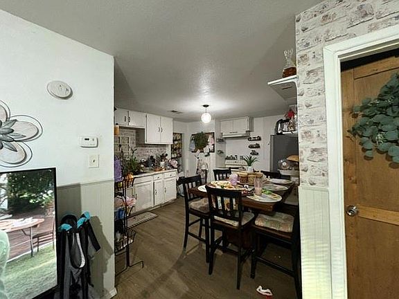 4th image of 611-613 N 6th St