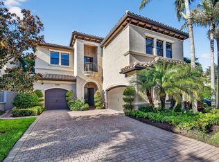 8749 Lewis River Rd, Delray Beach, FL 33446