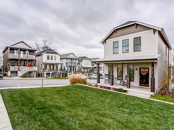 2nd image of 618 Chesterfield Way