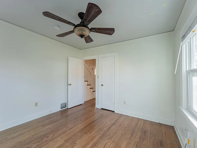 6420 Oak St — Photo 15