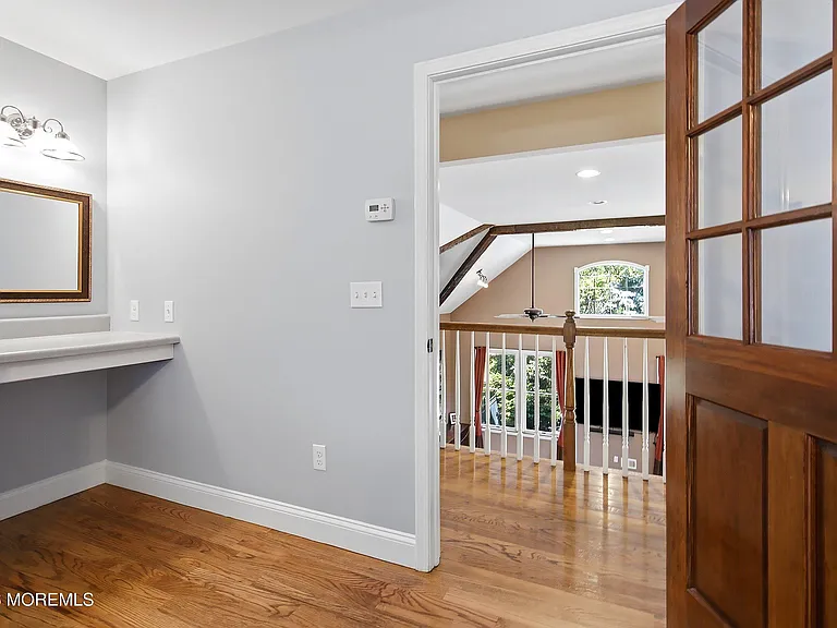 39 Hilltop Rd — Photo 37