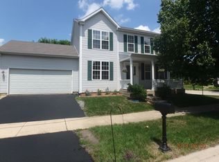117 Eisenhower Dr, Oswego, IL 60543