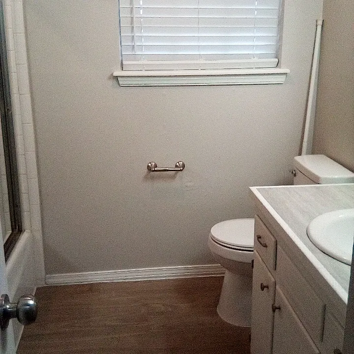 3 bed, 1.5 bath, 1157 sqft, $1,295 — Photo 4