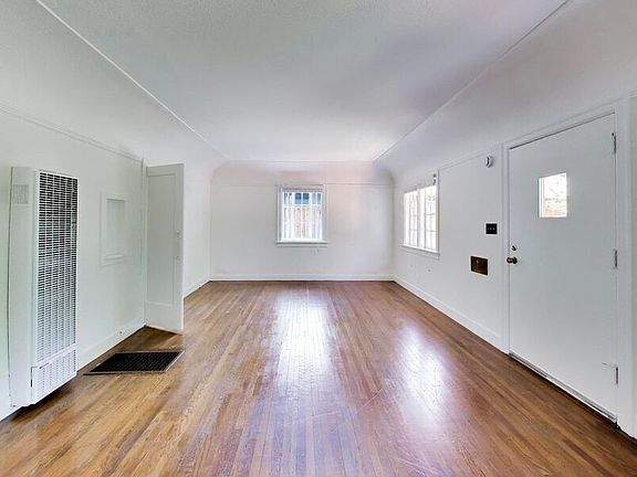 4th image of 857 Partridge Ave APT 1