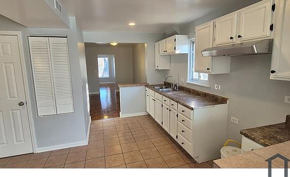 3rd image of 6840 S Claremont Ave #3