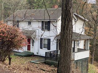 1300 Hillcrest Rd, Fairmont, WV 26554