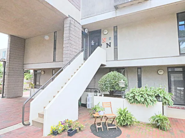 2369 Flax Ter, Baltimore, MD 21209