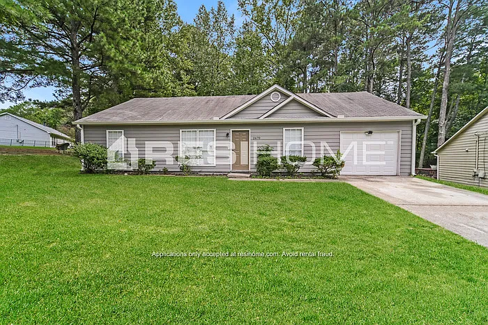 2670 Woodward Rd — Photo 1