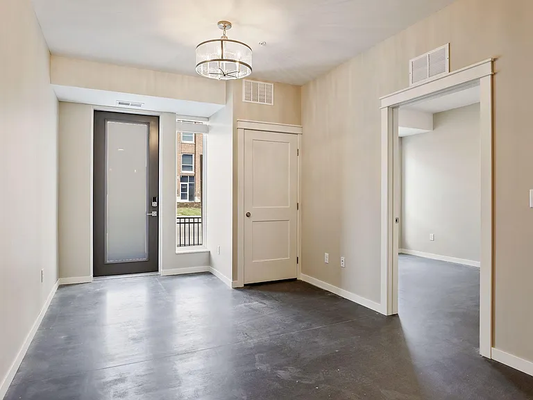 756 Jackson St NE #101 — Photo 7