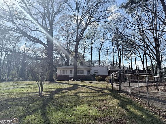 4th image of 1847 Derrill Dr