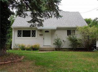 1482 Meriline St, Cuyahoga Falls, OH 44221