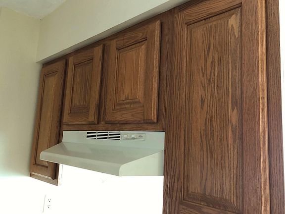 3rd image of 2006 NW Hickory Ln APT 3