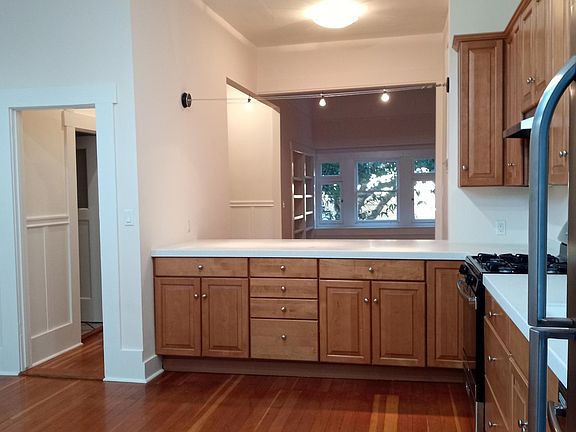 2nd image of 175 Germania St