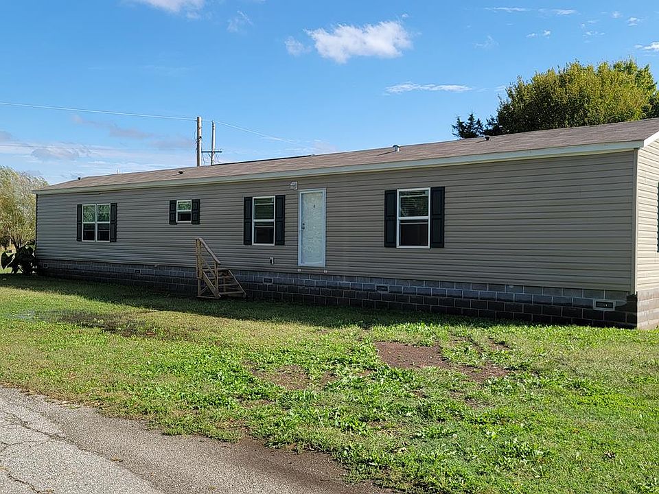 1st image of 316 Lyle St