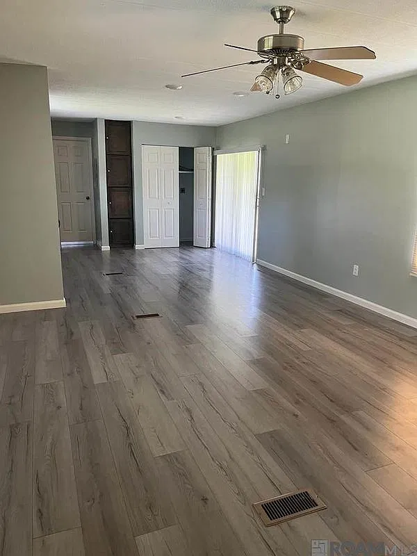 2 bed, 2.0 bath, 980 sqft, $1,000 — Photo 3