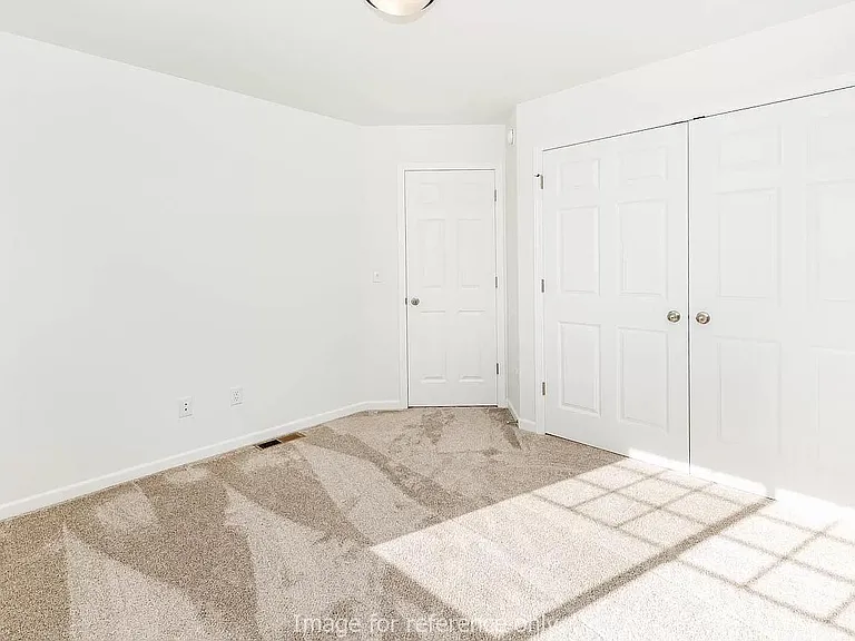 820 Cathy Dr W — Photo 25