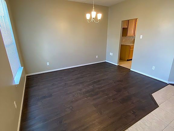 3rd image of 5418 Thyme Ln