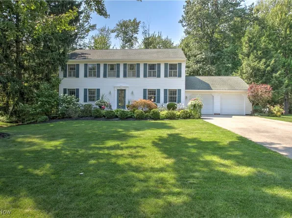 7241 Meadow Dr, Painesville, OH 44077