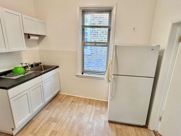 2250 S Sacramento Ave #3