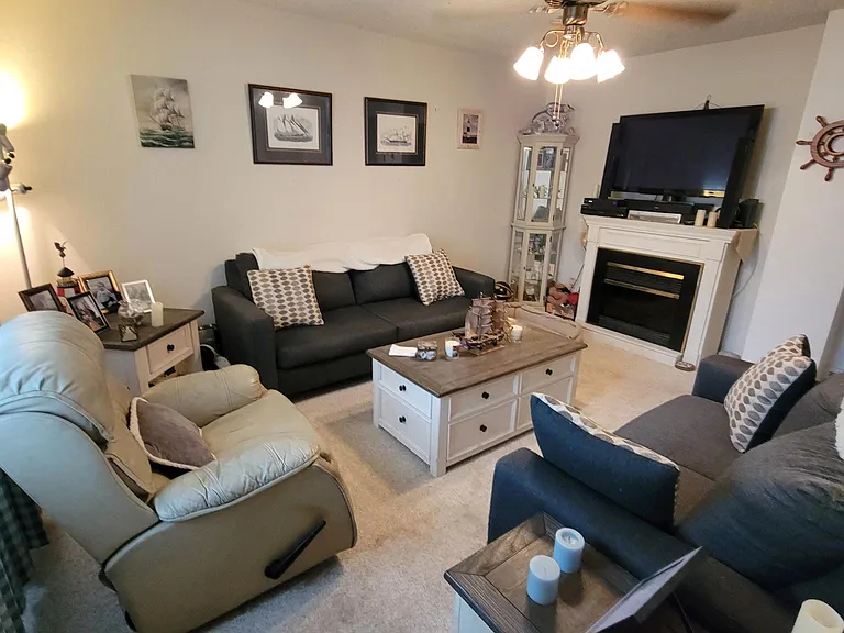 995 S Miller Way — Photo 1