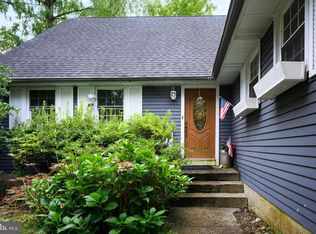 8 McKinley Ave, Blackwood, NJ 08012