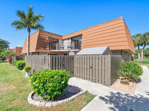 1426 SW 110th Way, Davie, FL 33324