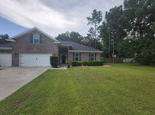 106 Mingledorff Ct, Springfield, GA 31329