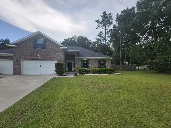 106 Mingledorff Ct, Springfield, GA 31329