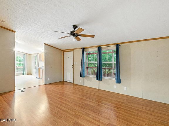 5th image of 114 Washington Ave