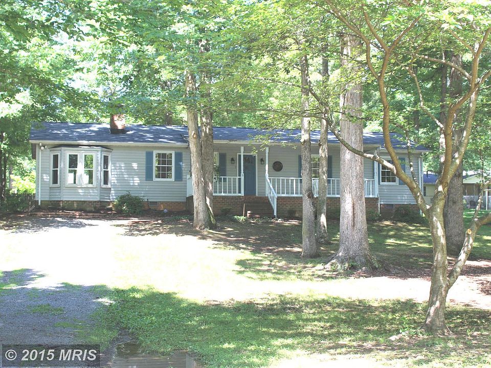 1st image of 5 Hamlin Dr